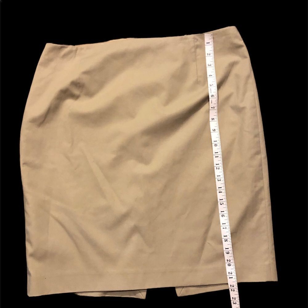 Tahari beige straight skirt   - Picture 6 of 6